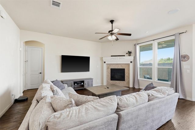 2837 Edinburgh Drive, Carrollton, TX 75006