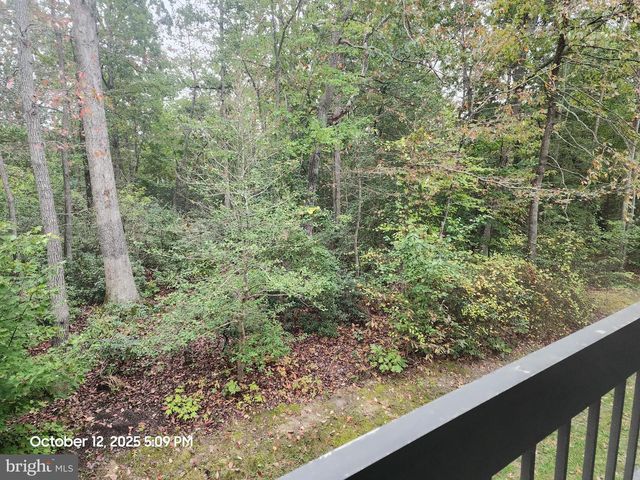 23240 ROSEWOOD CT #7, California, MD 20619