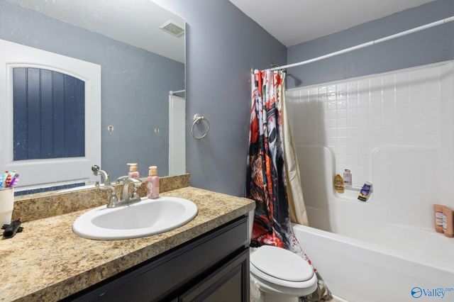 28151 Nuke Whitt Lane, Ardmore, AL 35739