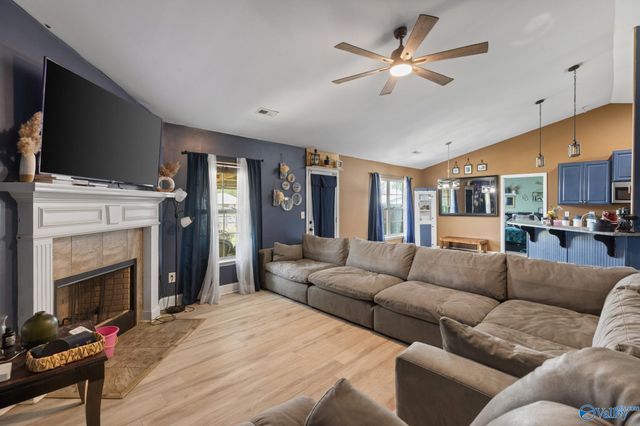 28151 Nuke Whitt Lane, Ardmore, AL 35739