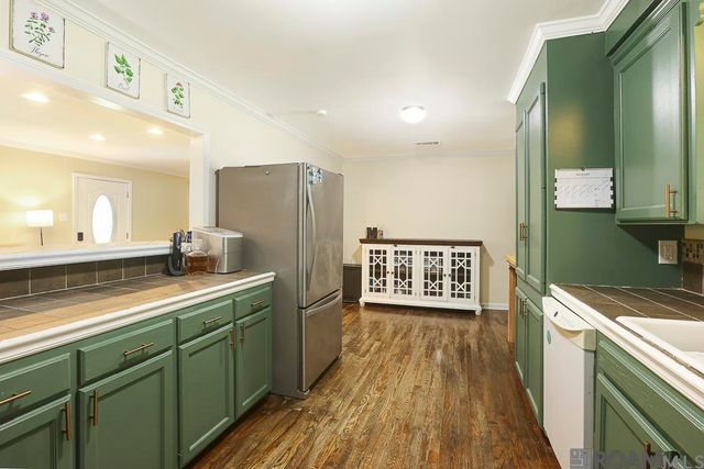 14210 Tack Covington Rd, Walker, LA 70785