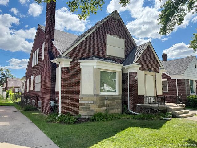 18700 Whitcomb Street, Detroit, MI 48235