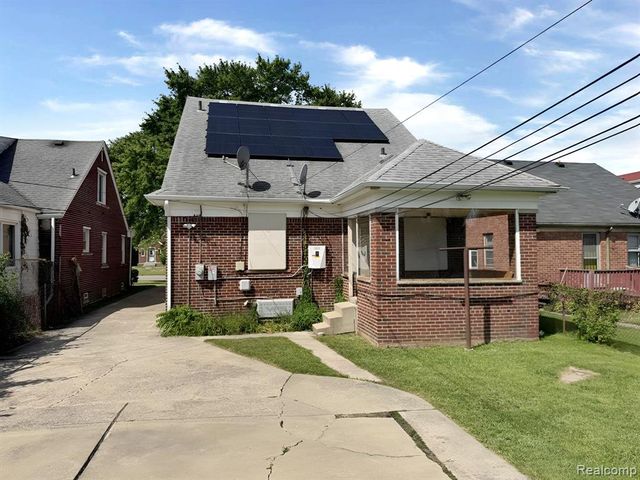 18700 Whitcomb Street, Detroit, MI 48235