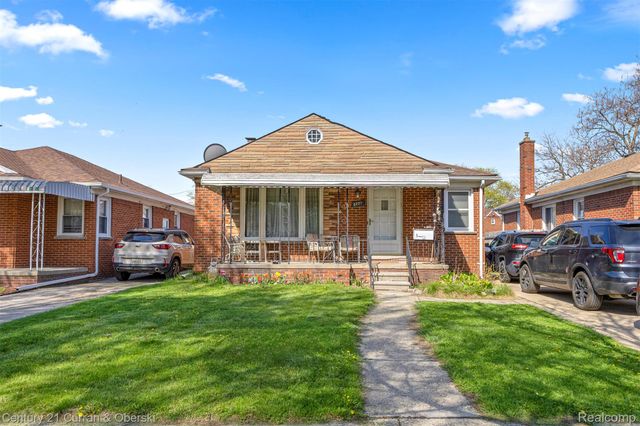 8227 Riverview Street, Dearborn Heights, MI 48127