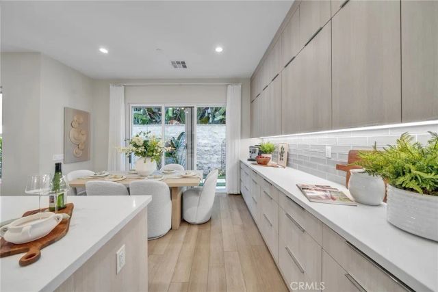 120 Parkland Alley, Lake Forest, CA 92630