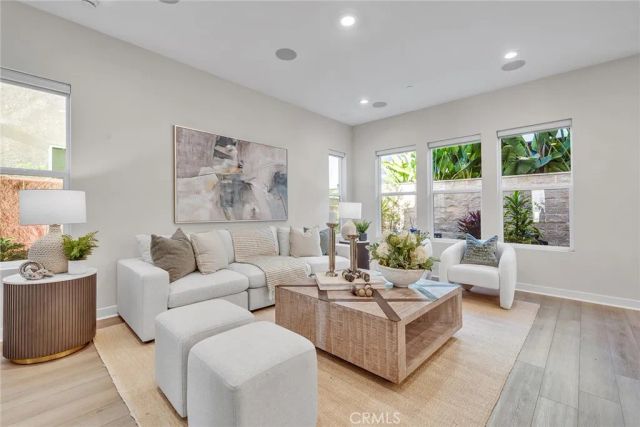 120 Parkland Alley, Lake Forest, CA 92630