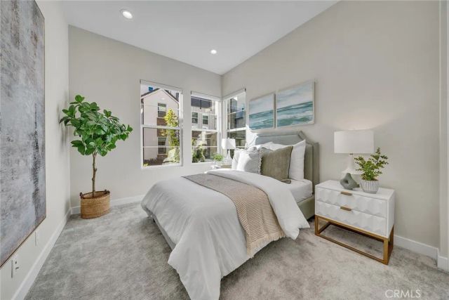 120 Parkland Alley, Lake Forest, CA 92630