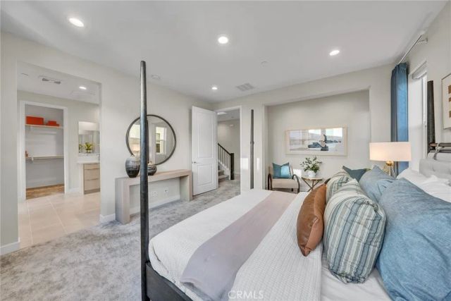 120 Parkland Alley, Lake Forest, CA 92630