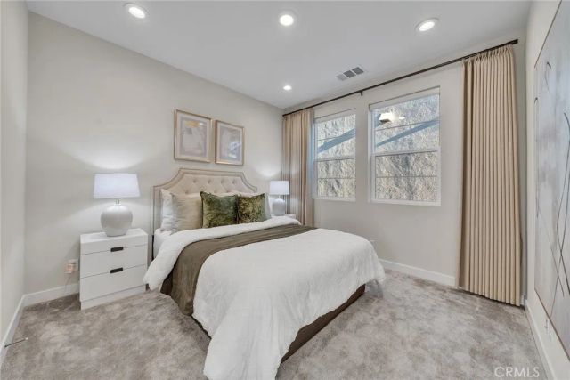 120 Parkland Alley, Lake Forest, CA 92630