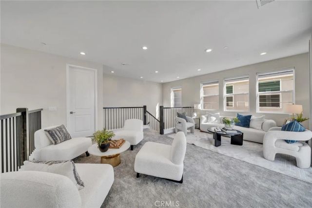 120 Parkland Alley, Lake Forest, CA 92630