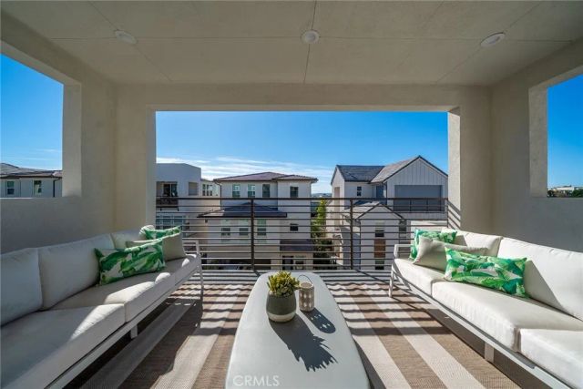 120 Parkland Alley, Lake Forest, CA 92630