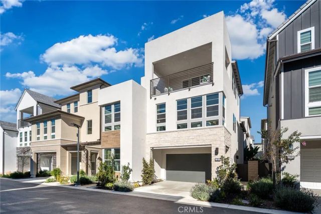 120 Parkland Alley, Lake Forest, CA 92630