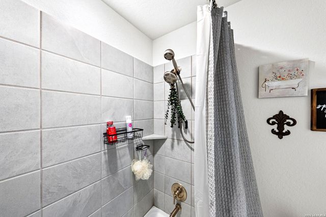 216 Brook Shadow, Cibolo, TX 78108