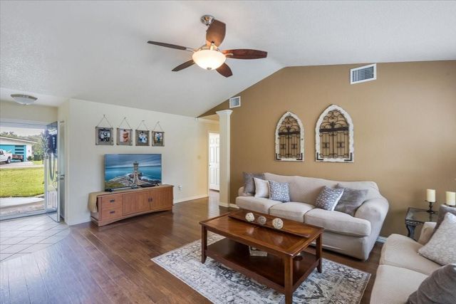 108 Azalea Court, Trinidad, TX 75163