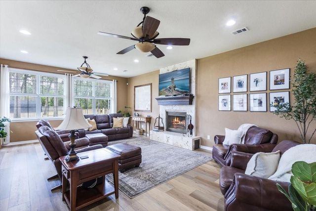 108 Azalea Court, Trinidad, TX 75163