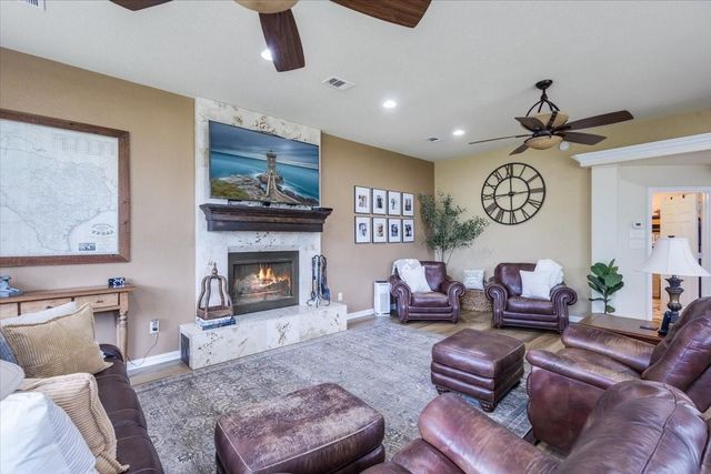 108 Azalea Court, Trinidad, TX 75163