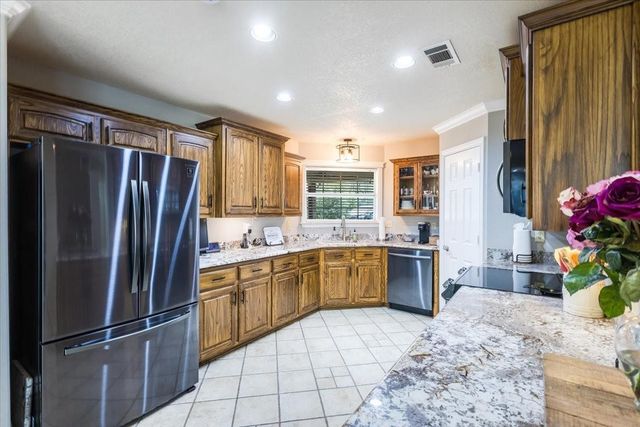 108 Azalea Court, Trinidad, TX 75163