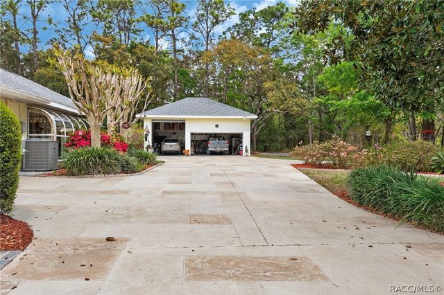 3783 W Birds Nest Drive, Beverly Hills, FL 34465