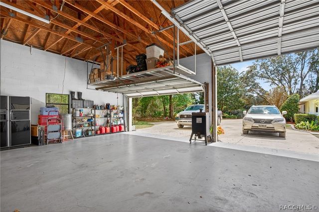 3783 W Birds Nest Drive, Beverly Hills, FL 34465