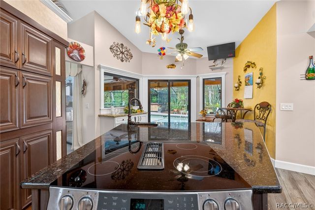 3783 W Birds Nest Drive, Beverly Hills, FL 34465