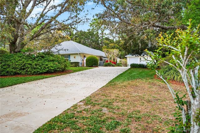3783 W Birds Nest Drive, Beverly Hills, FL 34465
