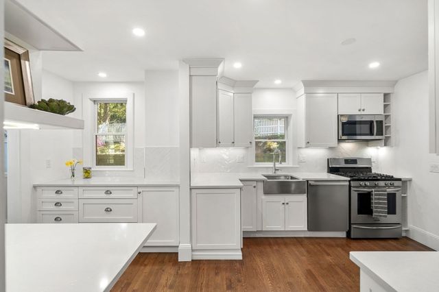 292 Pond, Boston, MA 02130