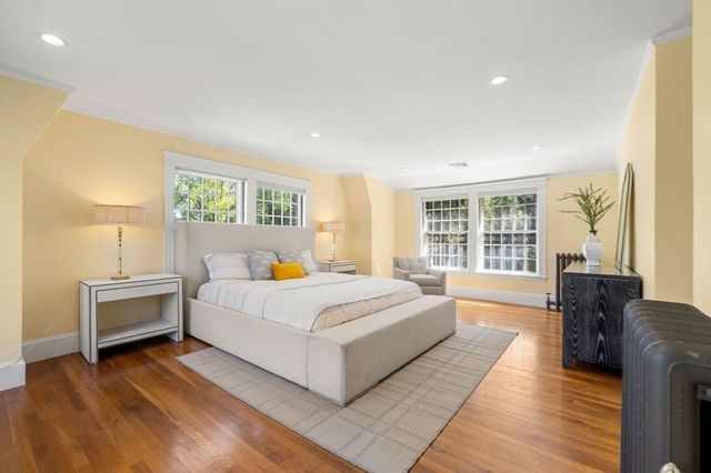 292 Pond, Boston, MA 02130