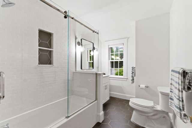 292 Pond, Boston, MA 02130