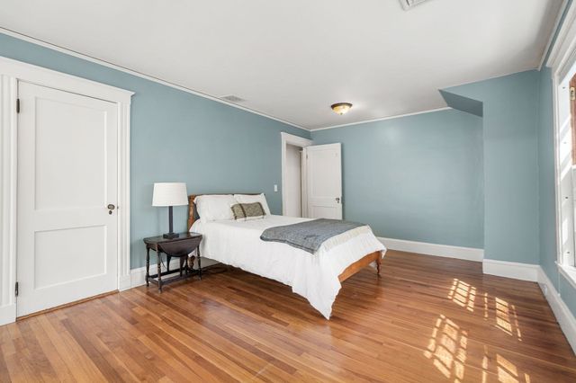 292 Pond, Boston, MA 02130