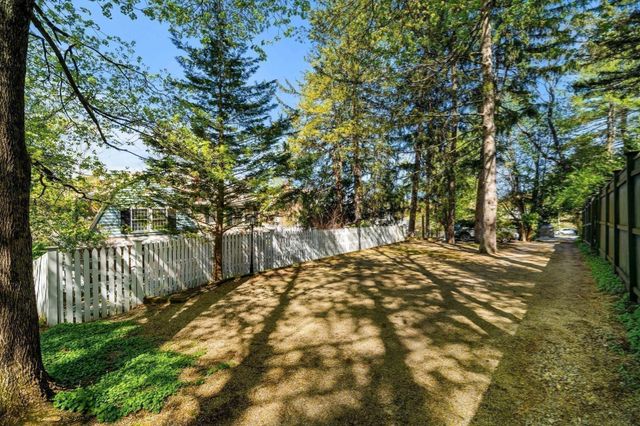 292 Pond, Boston, MA 02130