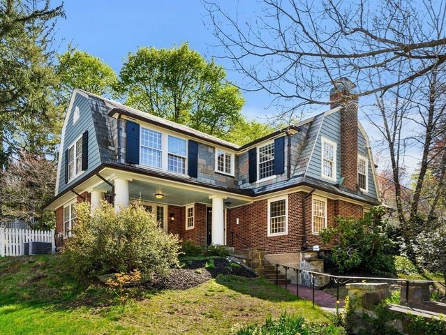 292 Pond, Boston, MA 02130