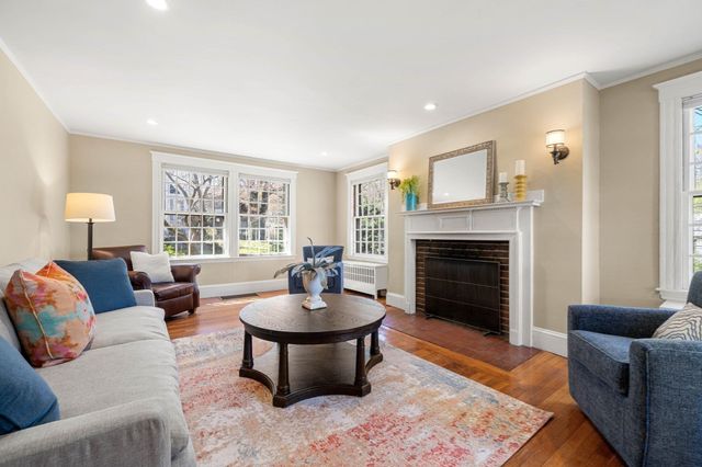 292 Pond, Boston, MA 02130