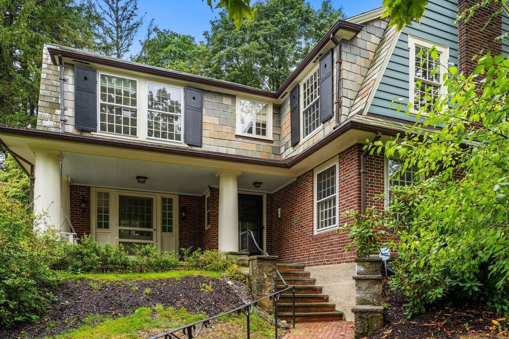 292 Pond, Boston, MA 02130