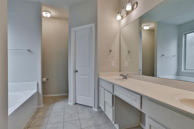 4305 Frazier Avenue, Fort Worth, TX 76115