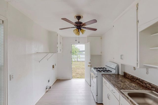 4305 Frazier Avenue, Fort Worth, TX 76115