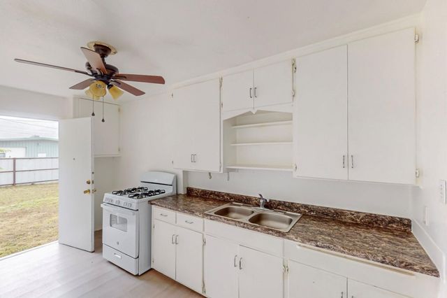 4305 Frazier Avenue, Fort Worth, TX 76115