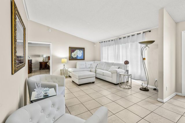 791 SW Hillsboro Circle, Port St Lucie, FL 34953
