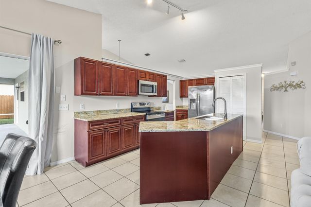 791 SW Hillsboro Circle, Port St Lucie, FL 34953