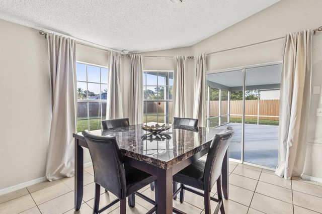 791 SW Hillsboro Circle, Port St Lucie, FL 34953