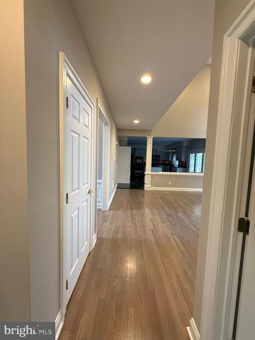 25 FORREST HILLS DR, Voorhees, NJ 08043