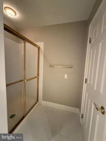 25 FORREST HILLS DR, Voorhees, NJ 08043