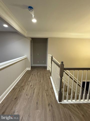 25 FORREST HILLS DR, Voorhees, NJ 08043