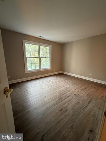 25 FORREST HILLS DR, Voorhees, NJ 08043