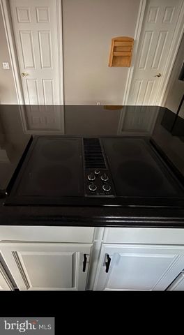 25 FORREST HILLS DR, Voorhees, NJ 08043