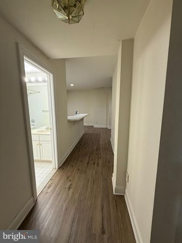 25 FORREST HILLS DR, Voorhees, NJ 08043