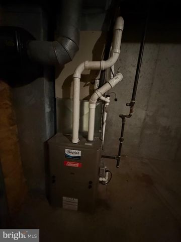 25 FORREST HILLS DR, Voorhees, NJ 08043