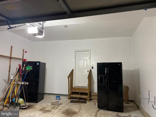 25 FORREST HILLS DR, Voorhees, NJ 08043