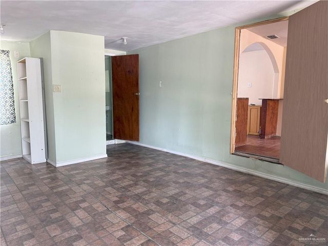 353 E Dicker E Drive, Pharr, TX 78577