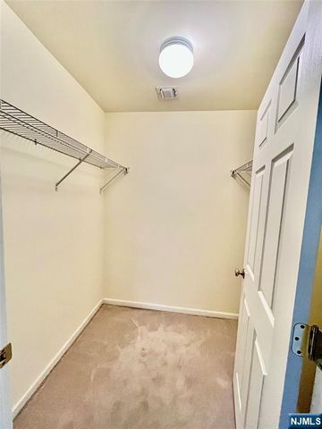 926 Juniper Way, Mahwah, NJ 07430