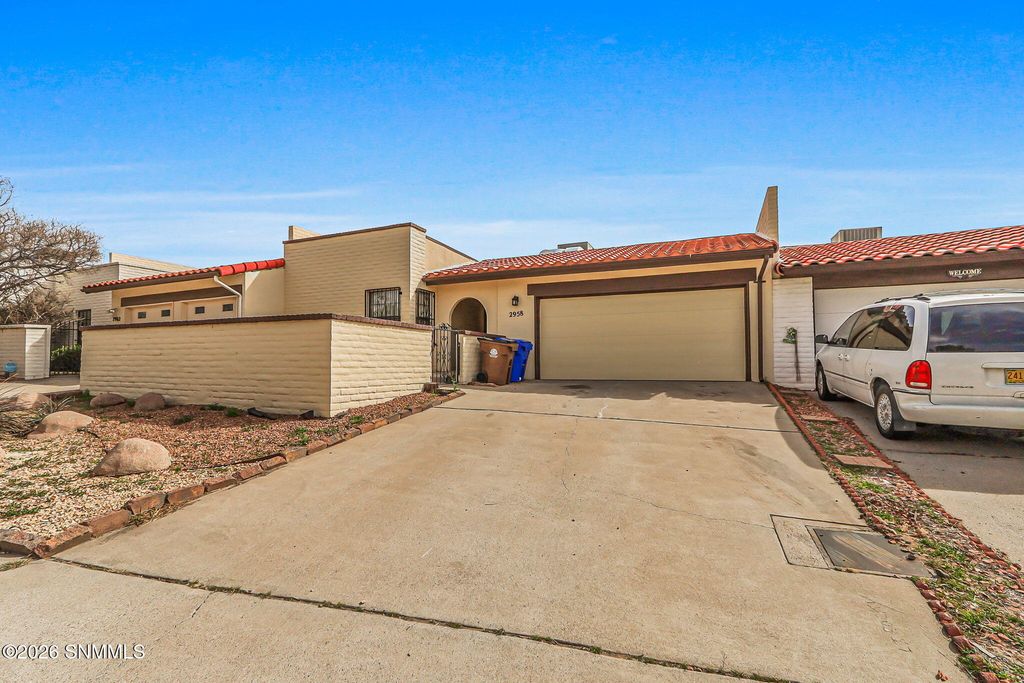 2958 Sundown Road, Las Cruces, NM 88011